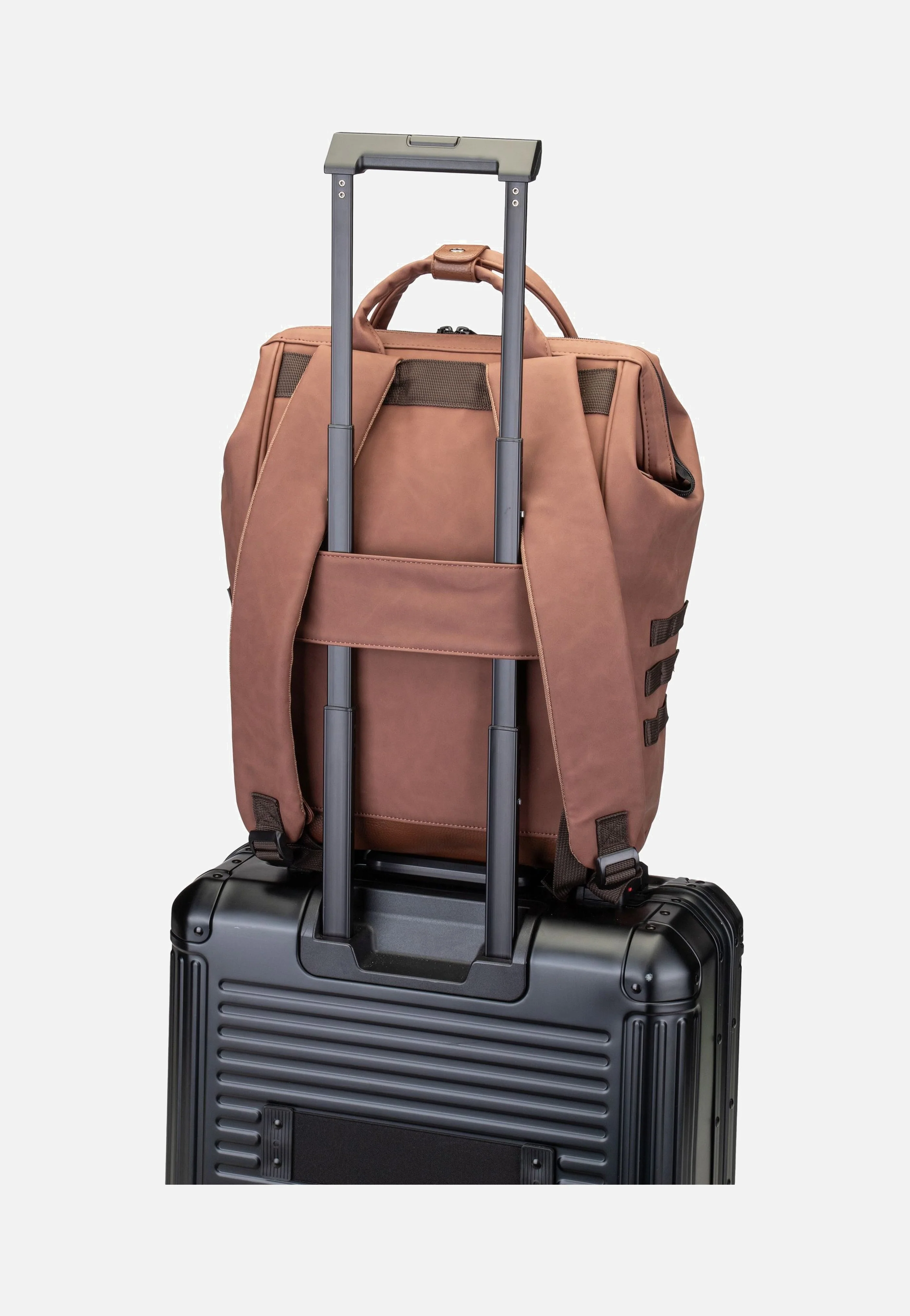 Adventurer Vegan Nubuck Large Carcassonne - Rucksack - Image 6