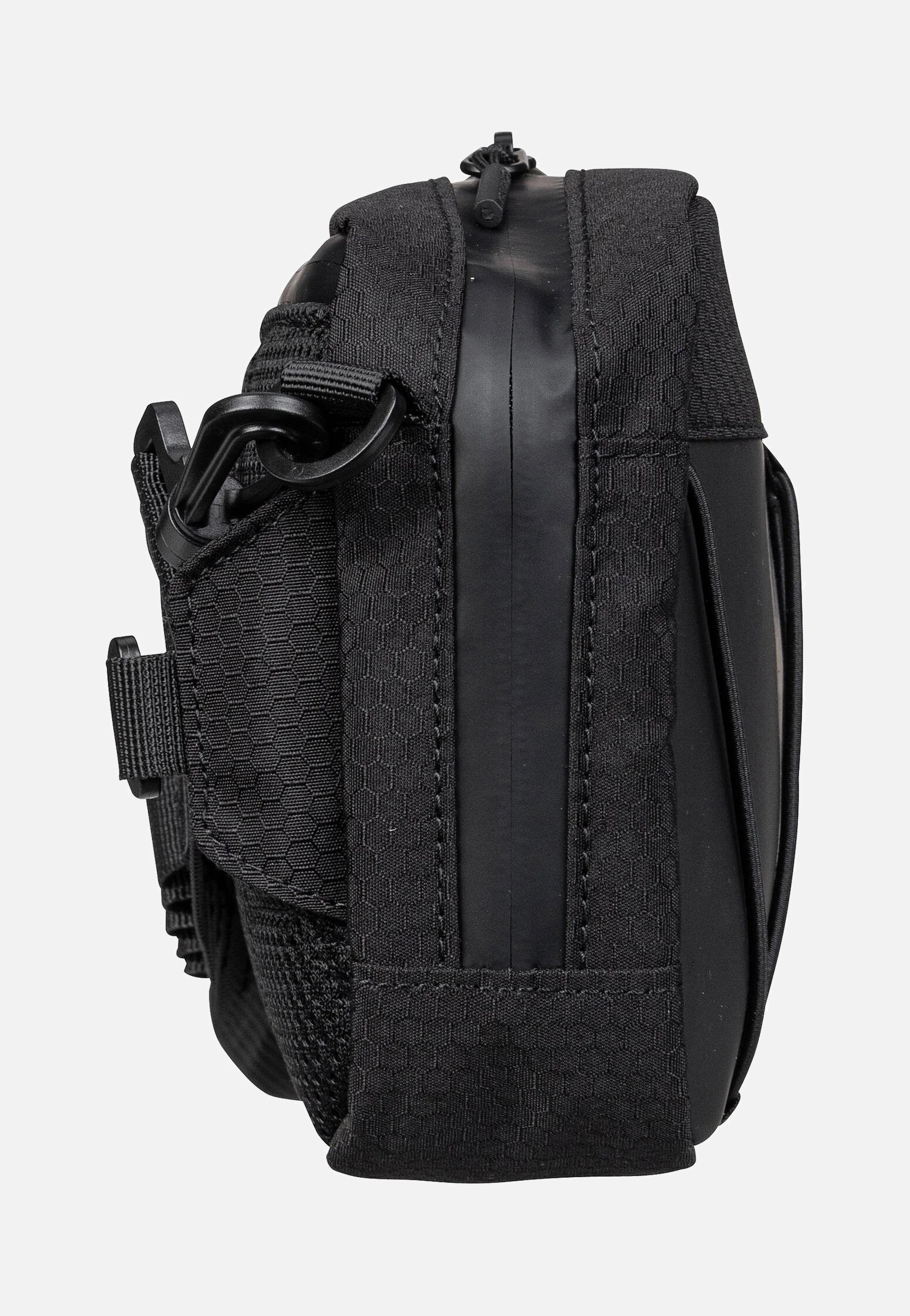 Banff Chestbag All Black - Crossbody Bag - Image 5