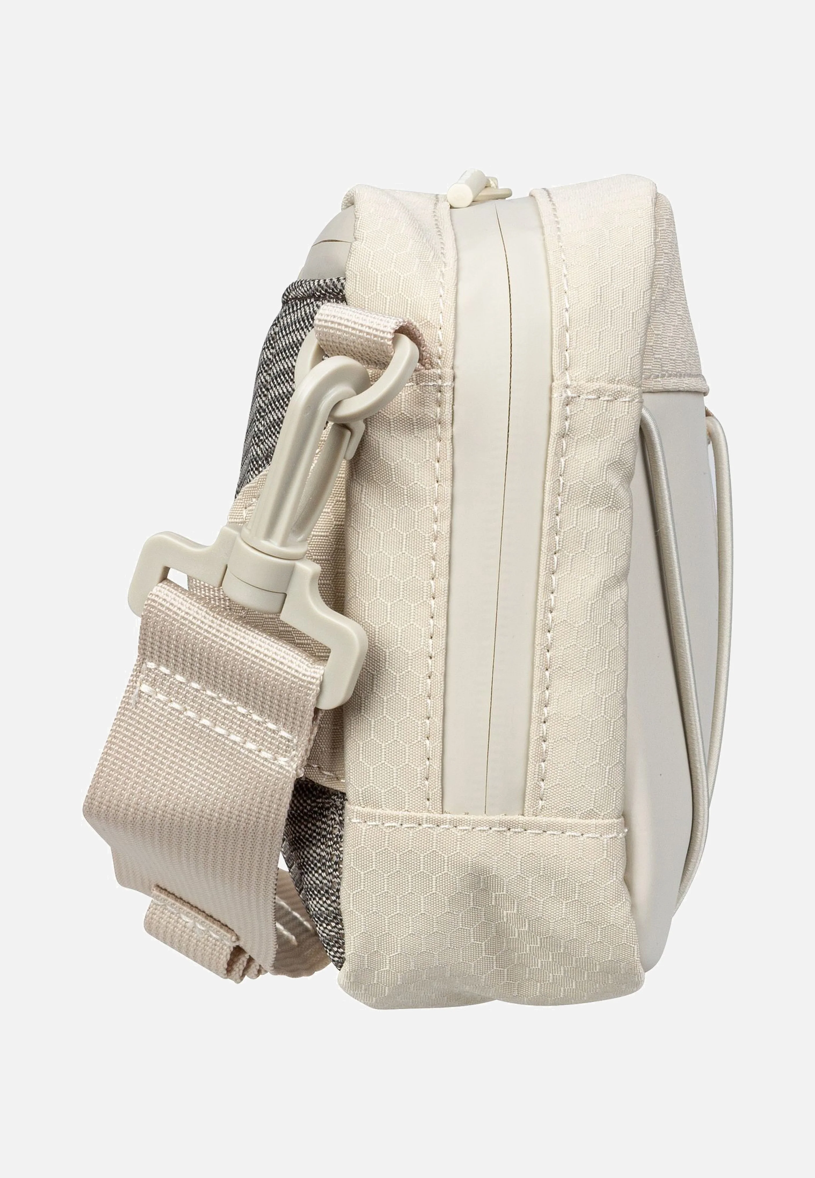 Banff Chestbag Sandstone - Crossbody Bag - Image 5