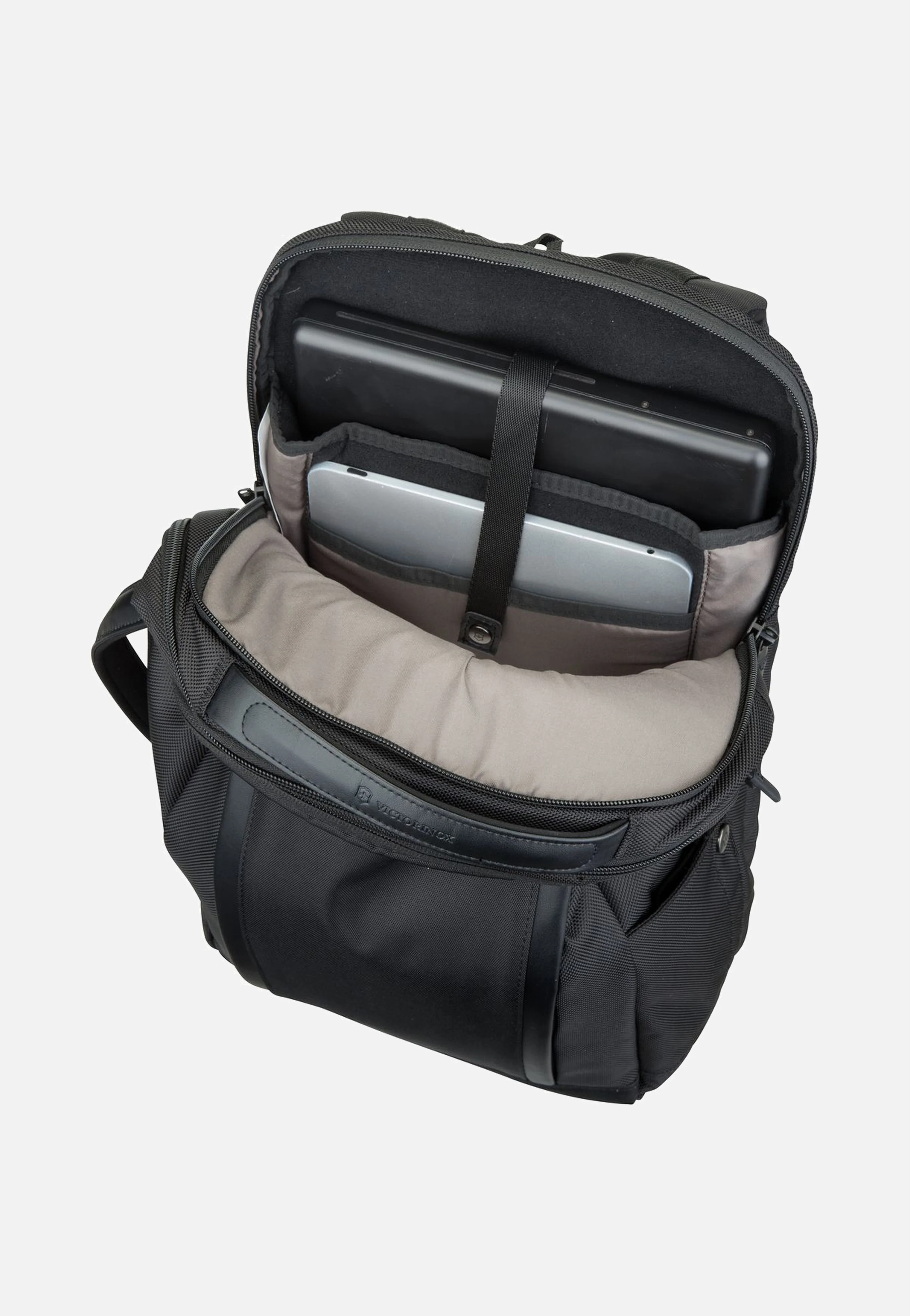 Altmont Professional Deluxe Travel Laptop Black - Rucksack - Image 4
